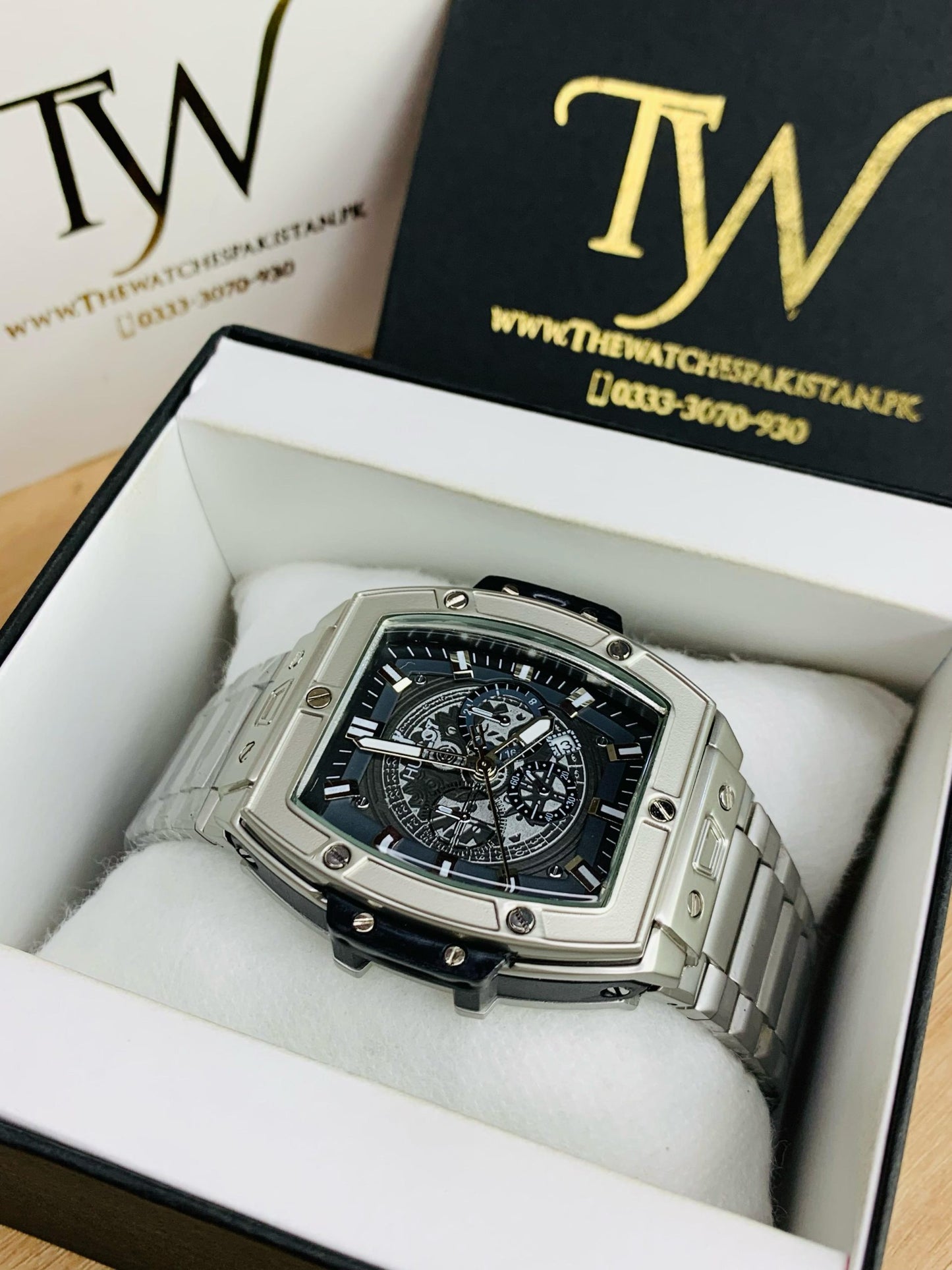 HB-Square Silver Black