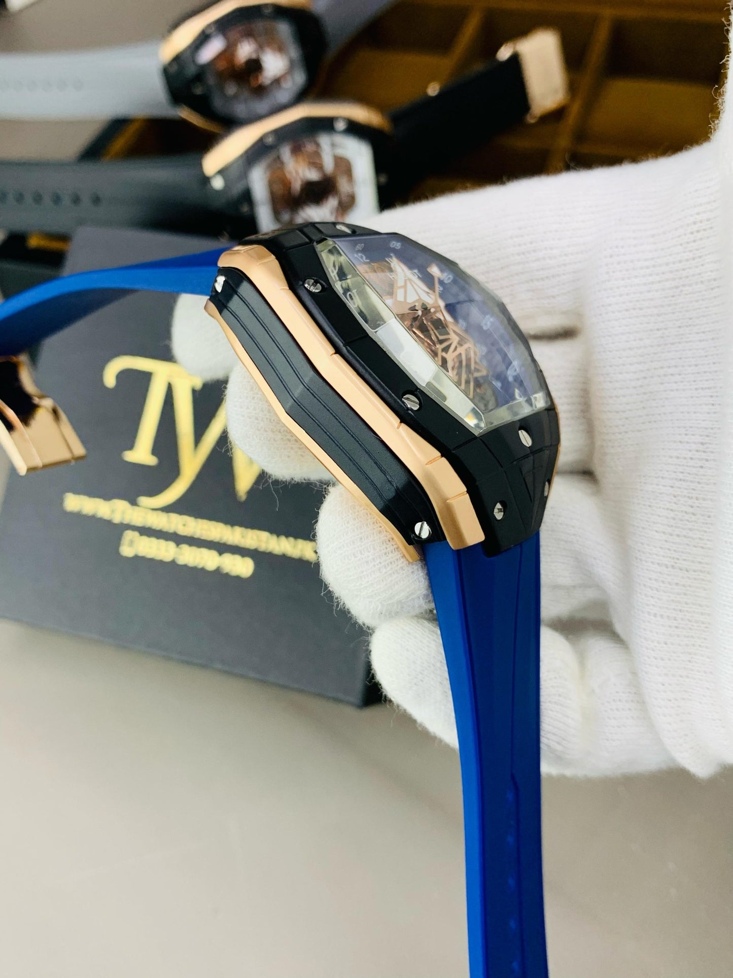 HB-Strap Watch Blue