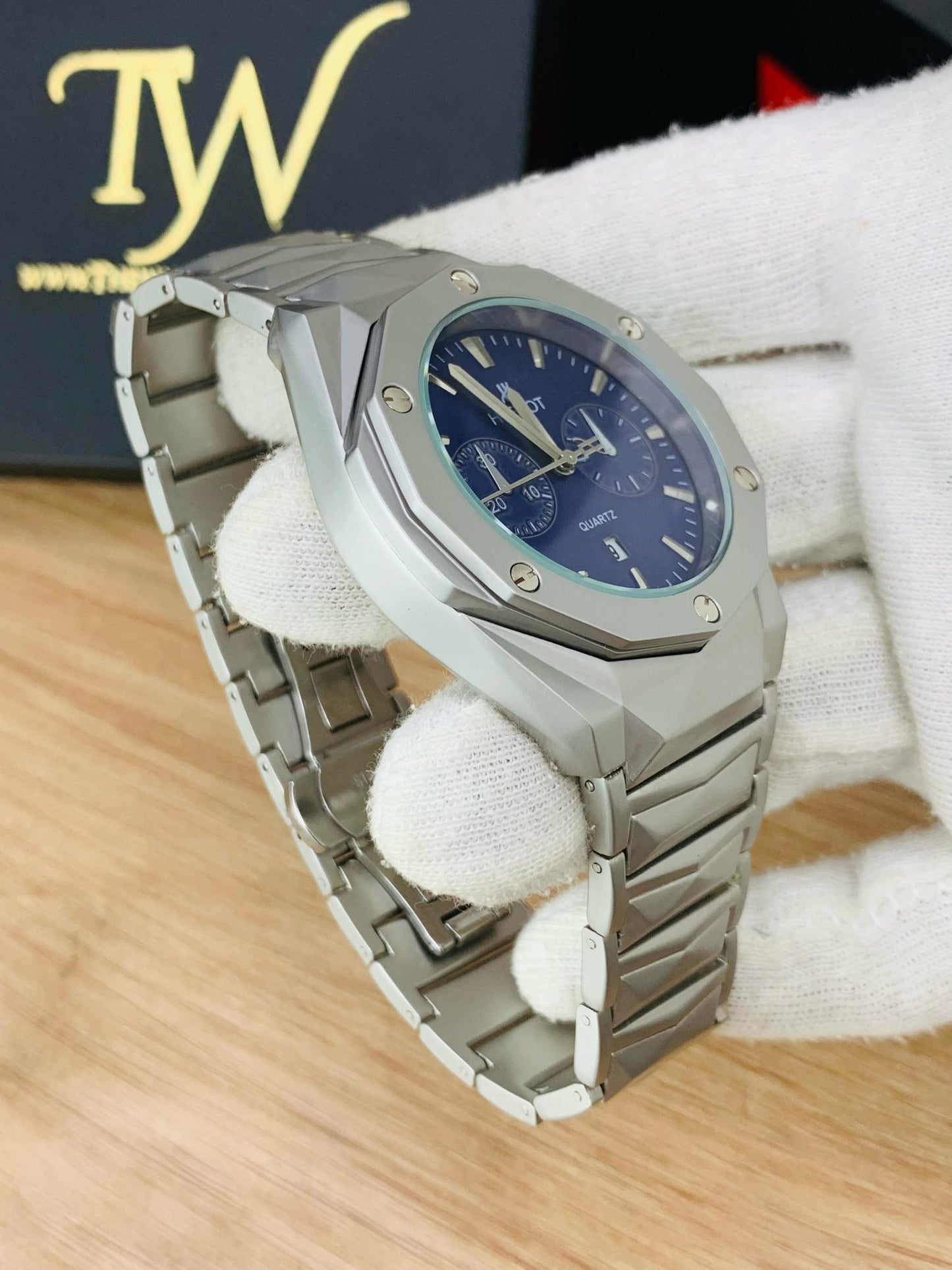 HB Diamond Cut Blue Dial