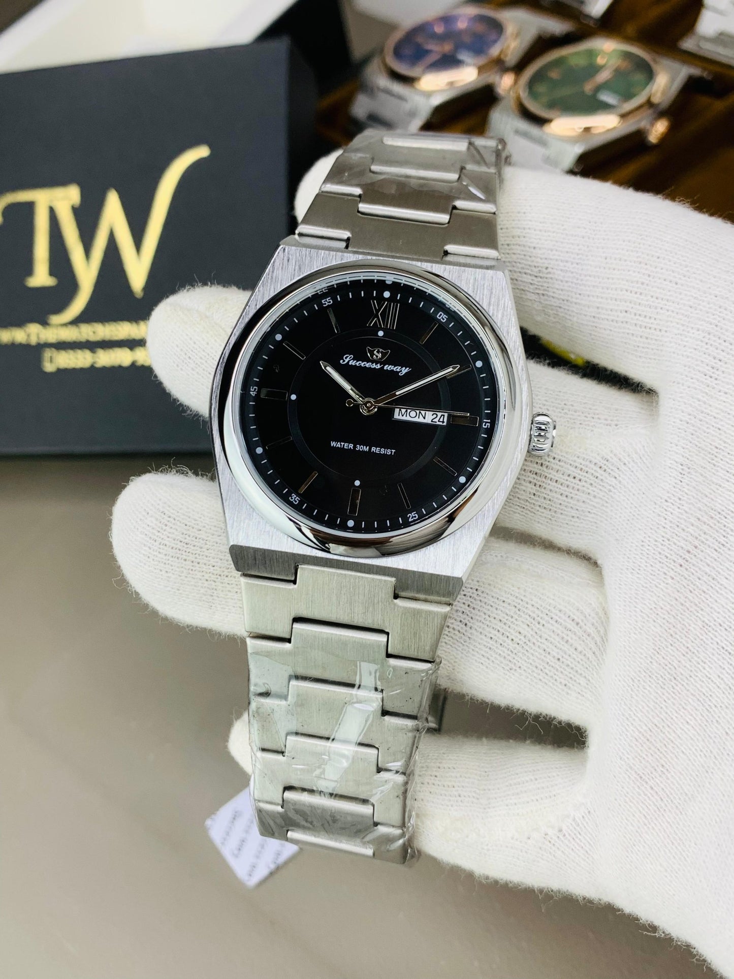 Silver Black !