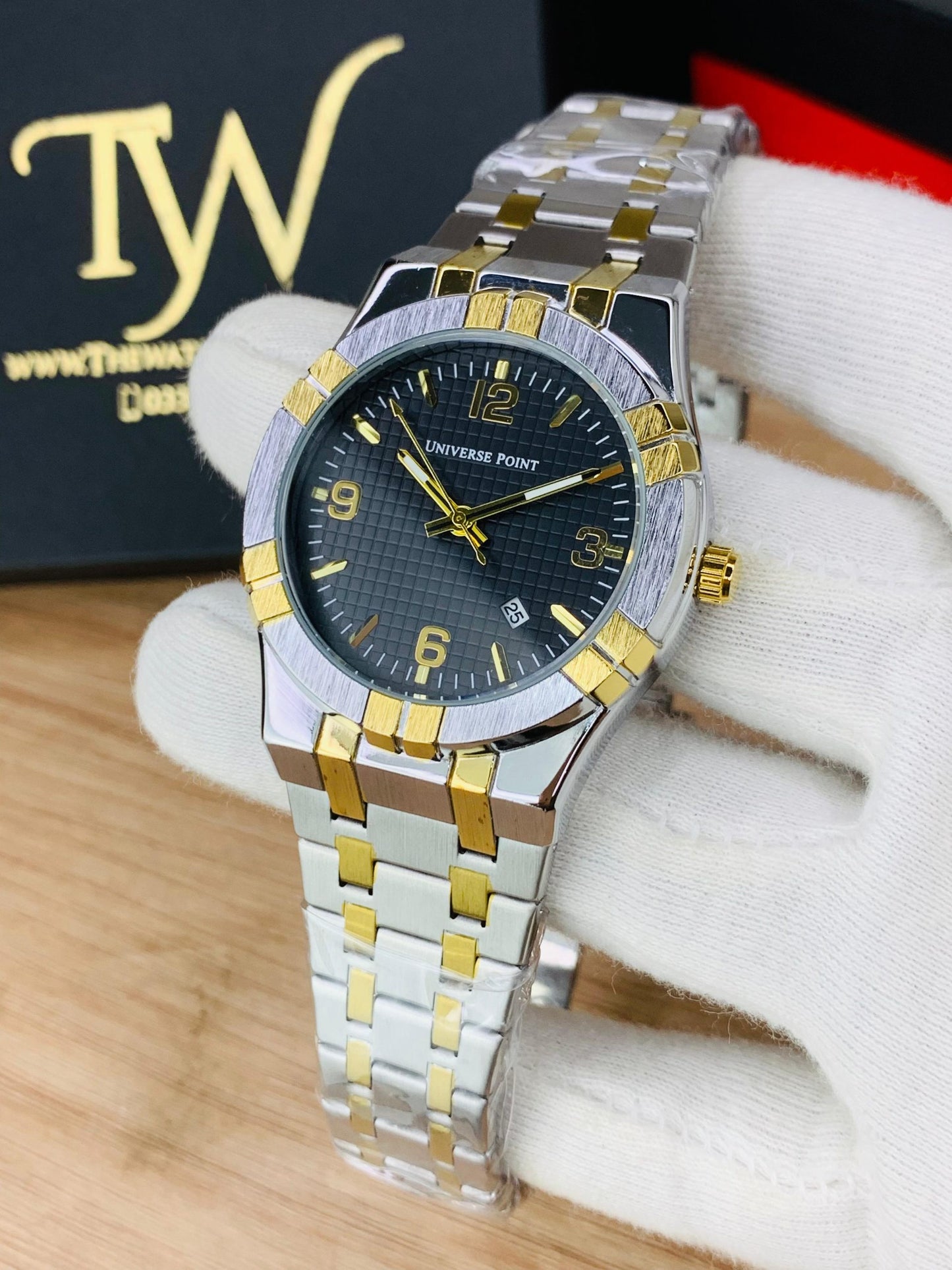 Two Tone Black Dial