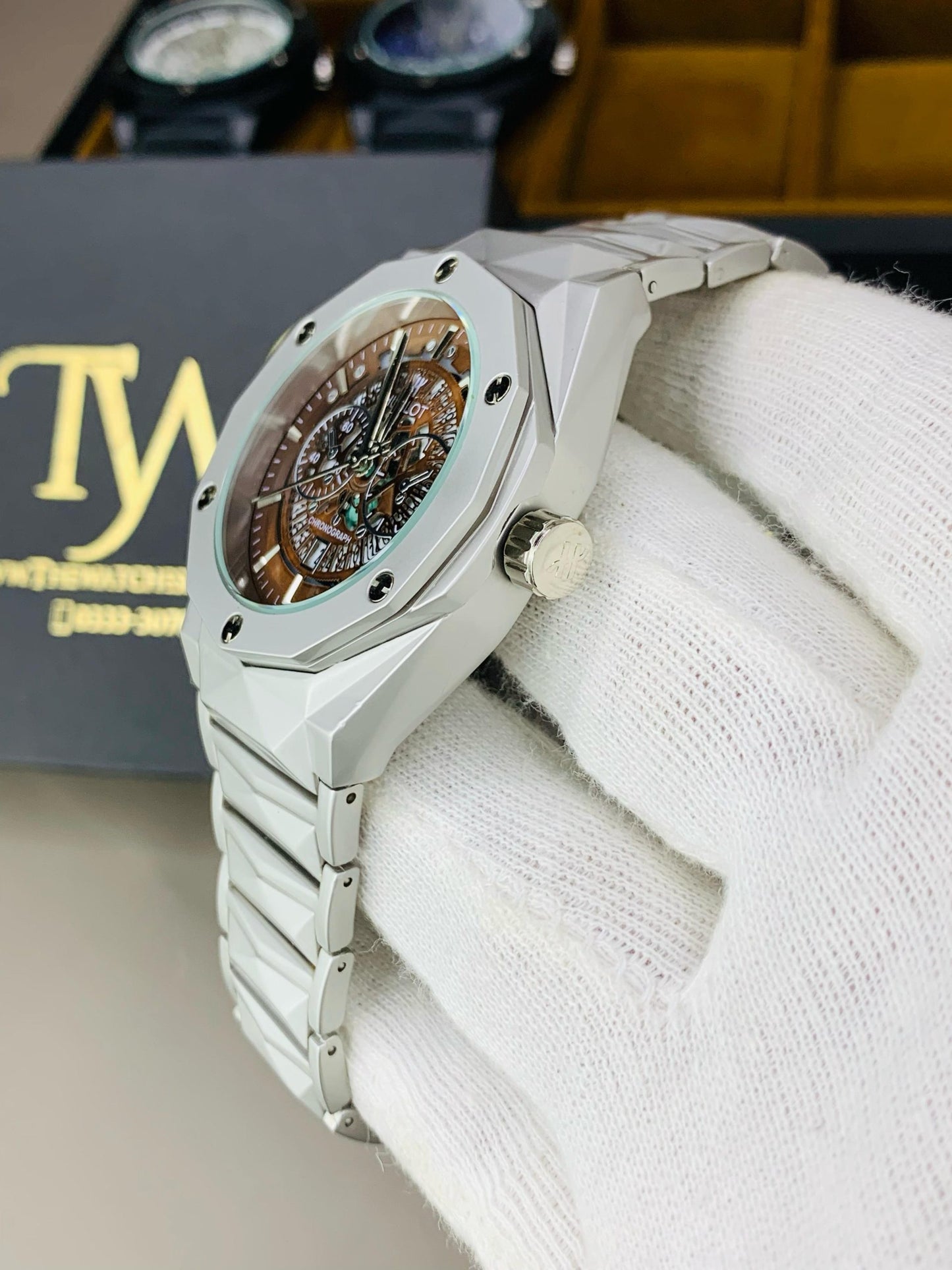 Diamond Cut Spider Dial Silver Brown