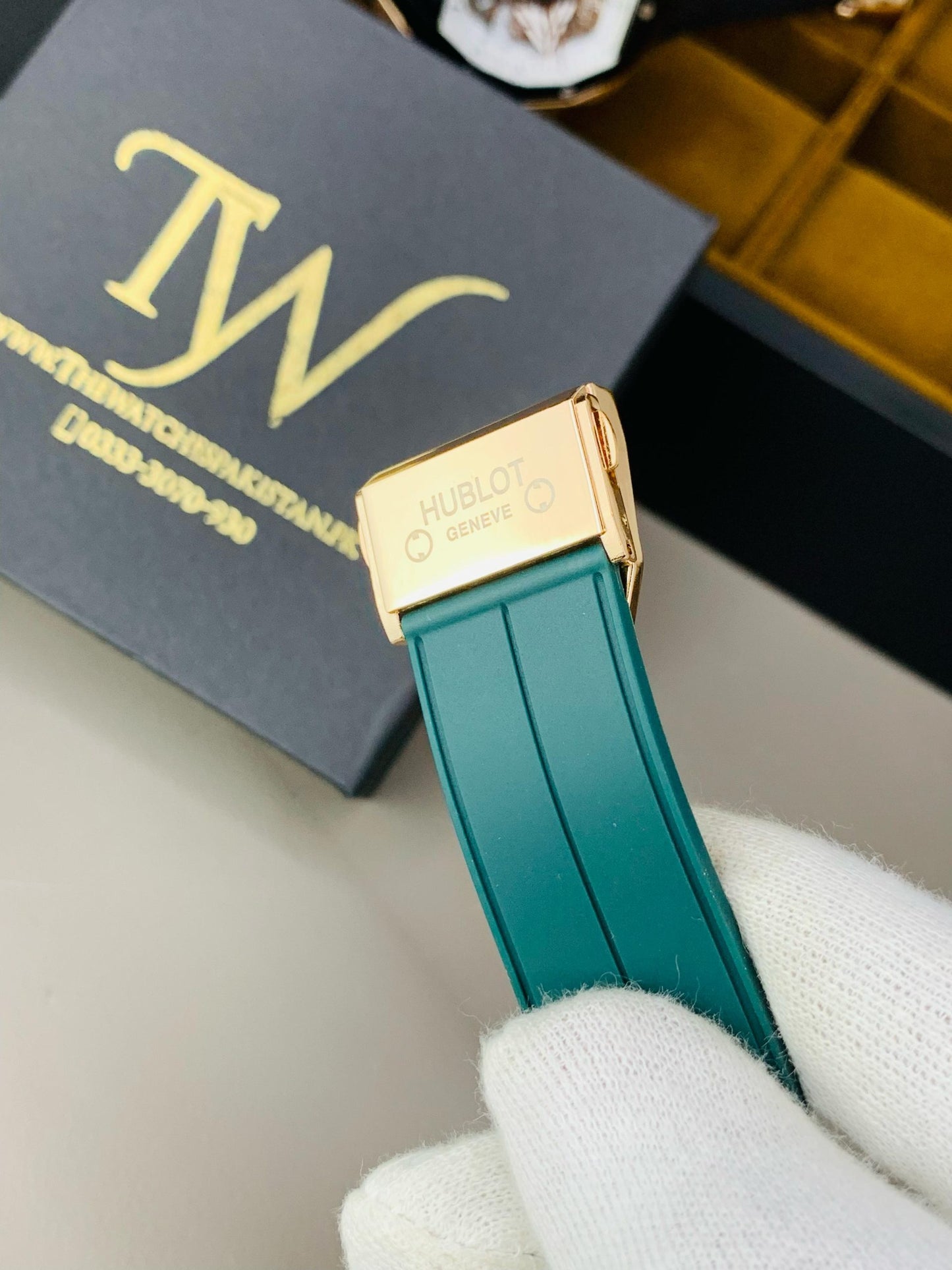 HB-Strap Watch Green