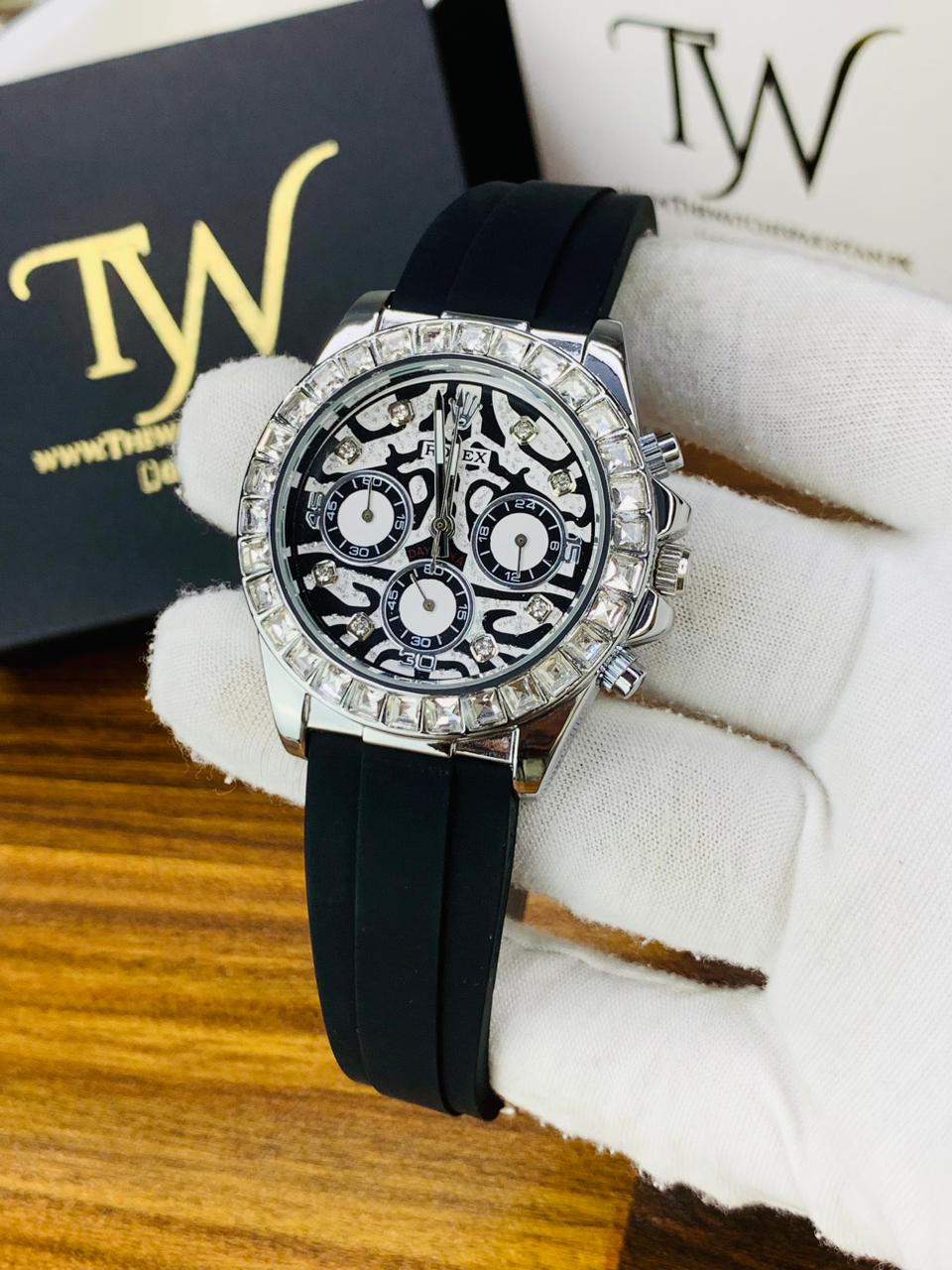 Silver Dial Black Strap Tiger Print Dial !