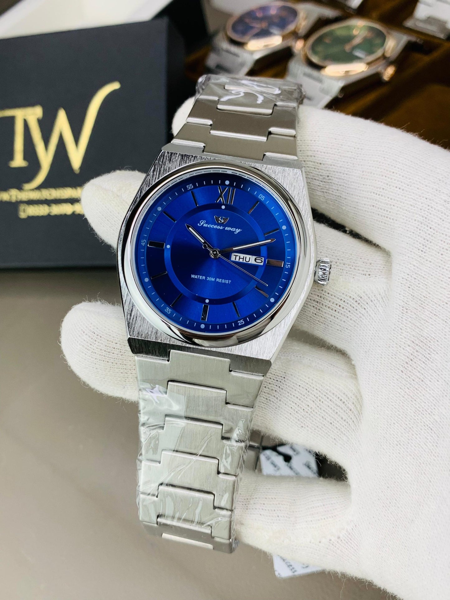 Silver Chain Blue Dial !