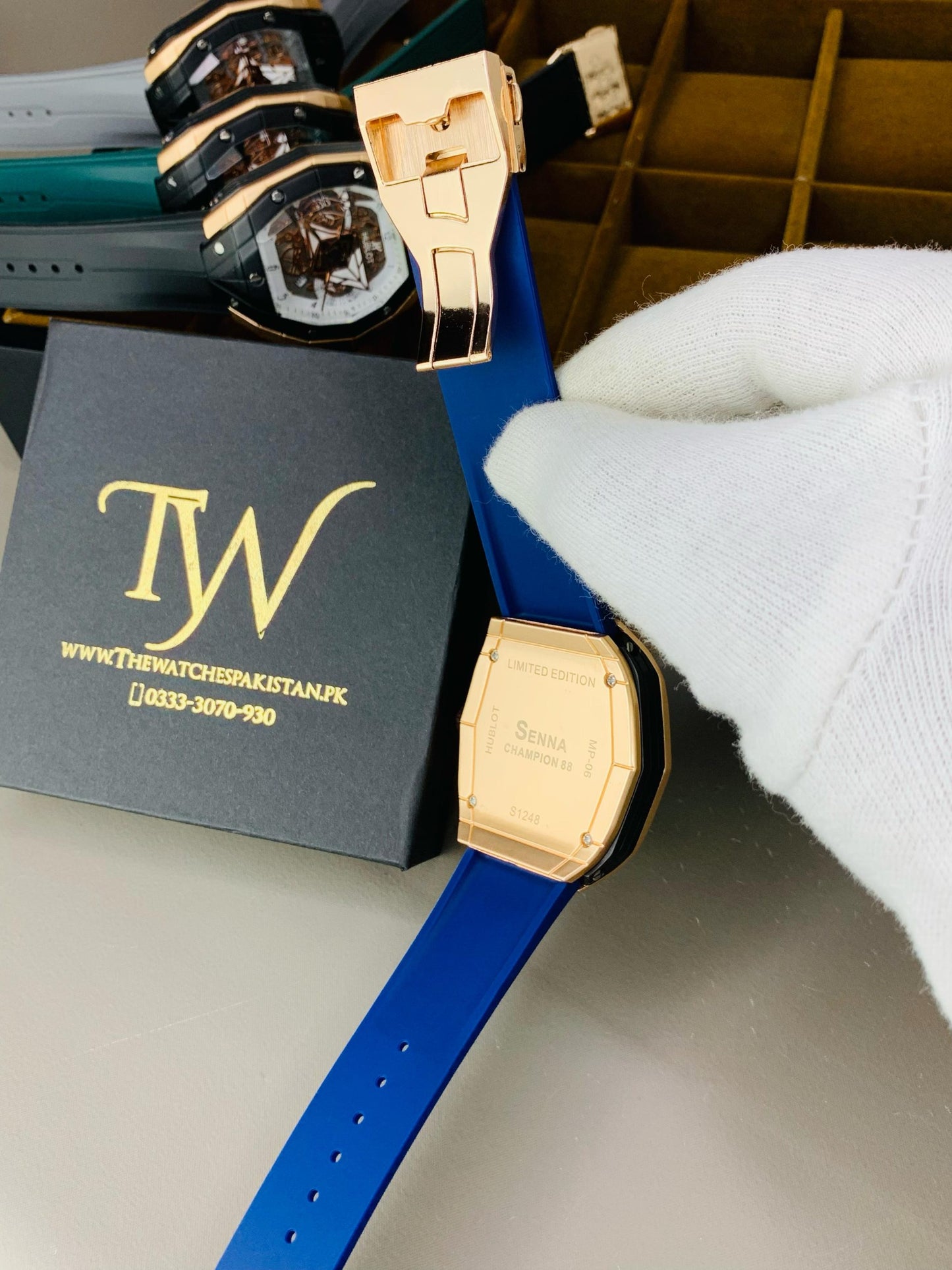 HB-Strap Watch Blue
