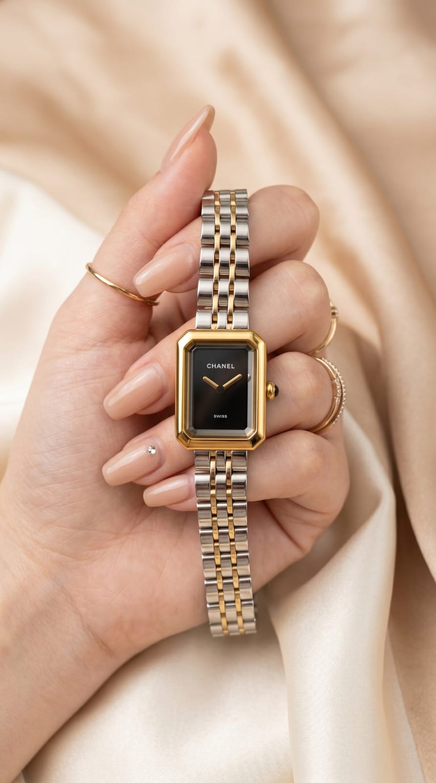 Two Tone Black Stainless Women Article !