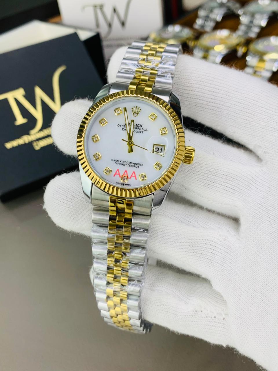 Two Tone White Dial !