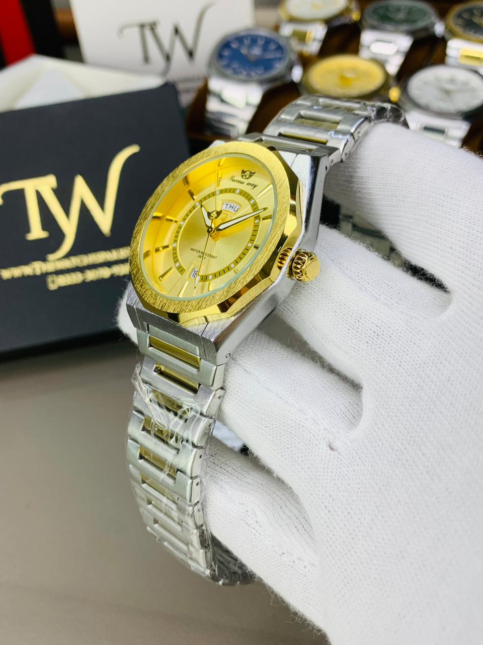 Day & Date Two Tone Golden Dial !