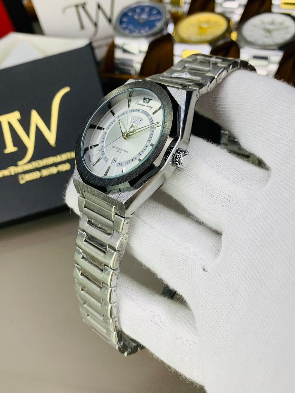 Day & Date Silver Black Ring White Dial !