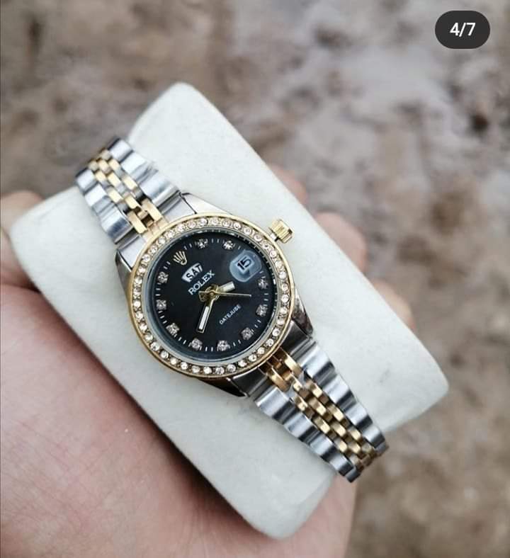 Stylish Two Tone For Her Mini Dial Black Dial