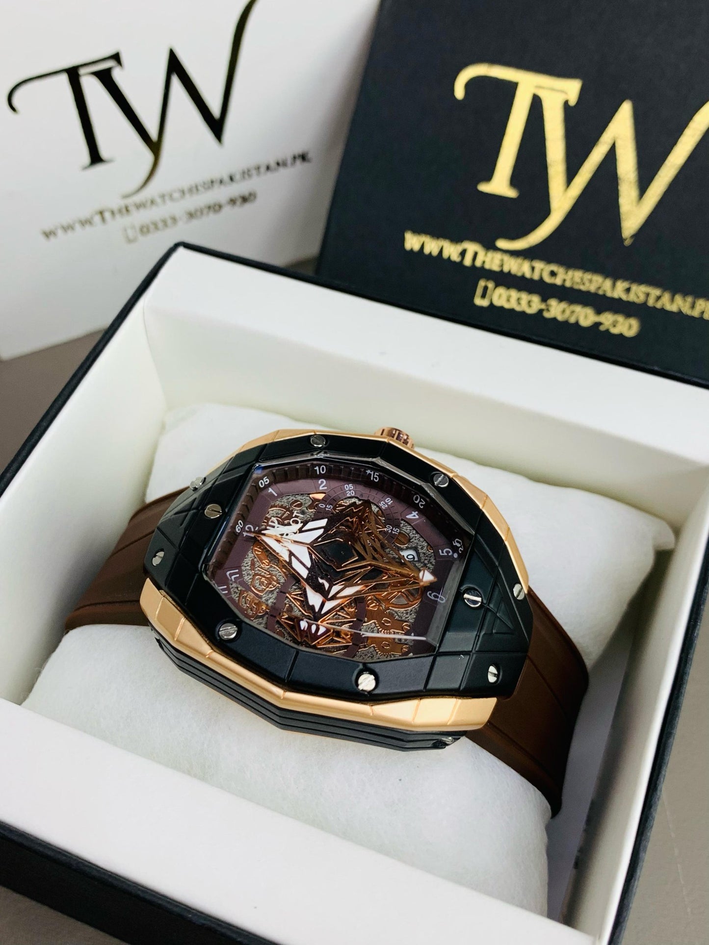HB-Strap Watch Brown