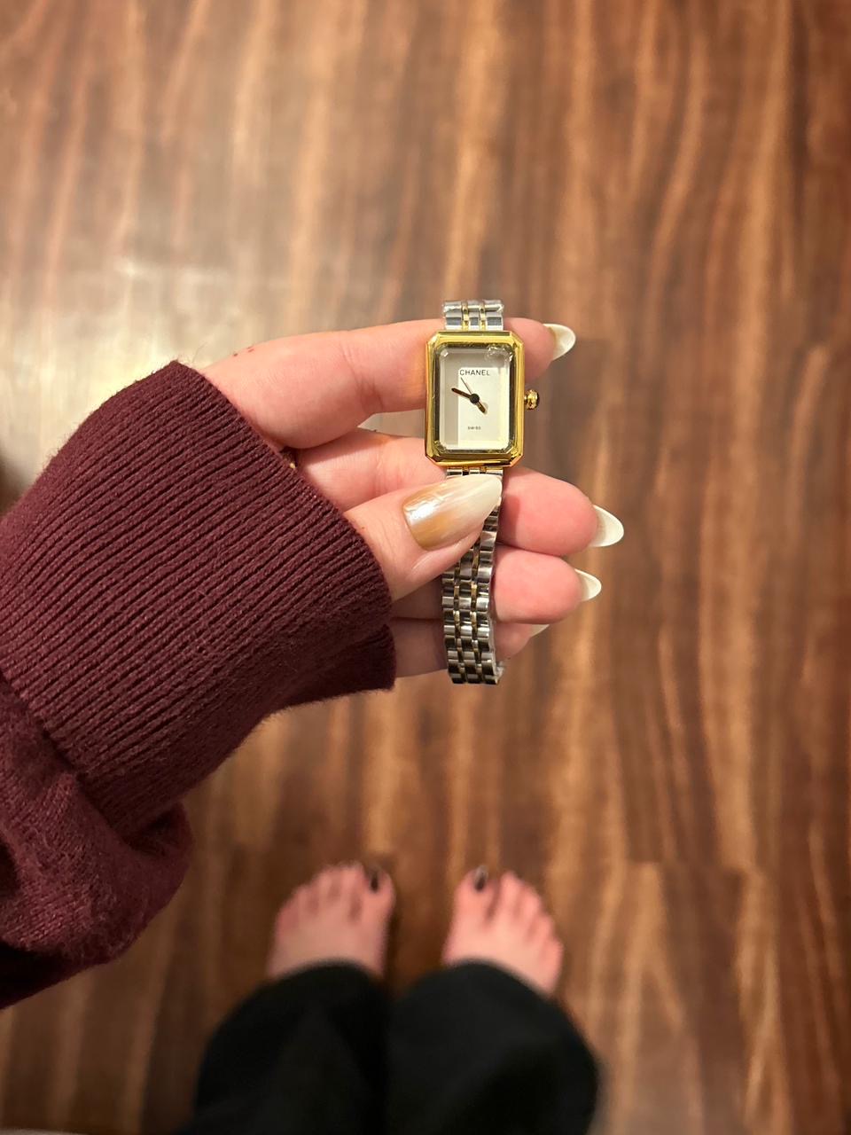 Two Tone White Stainless Women Article !