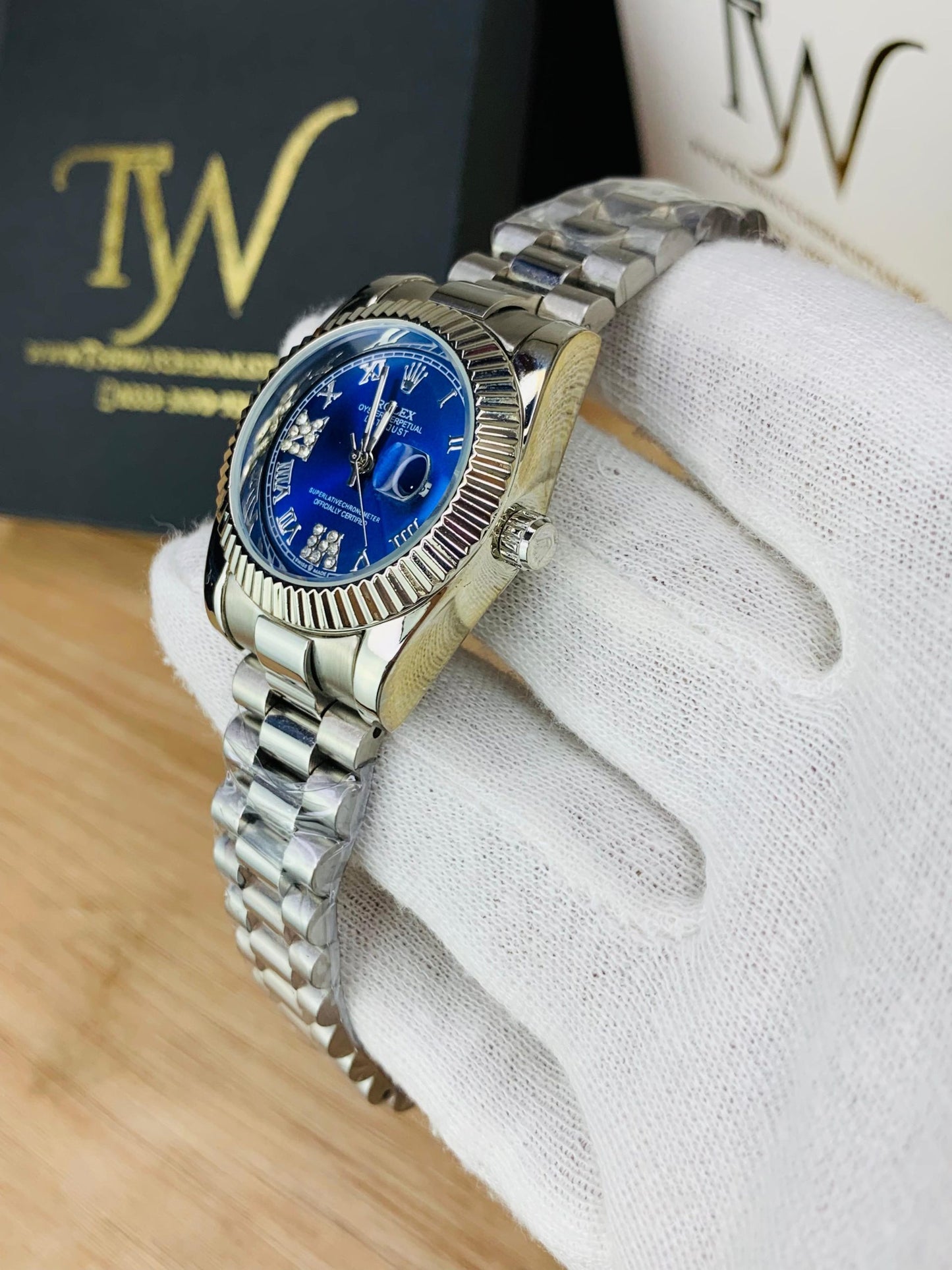 Rlx Blue Date Just !