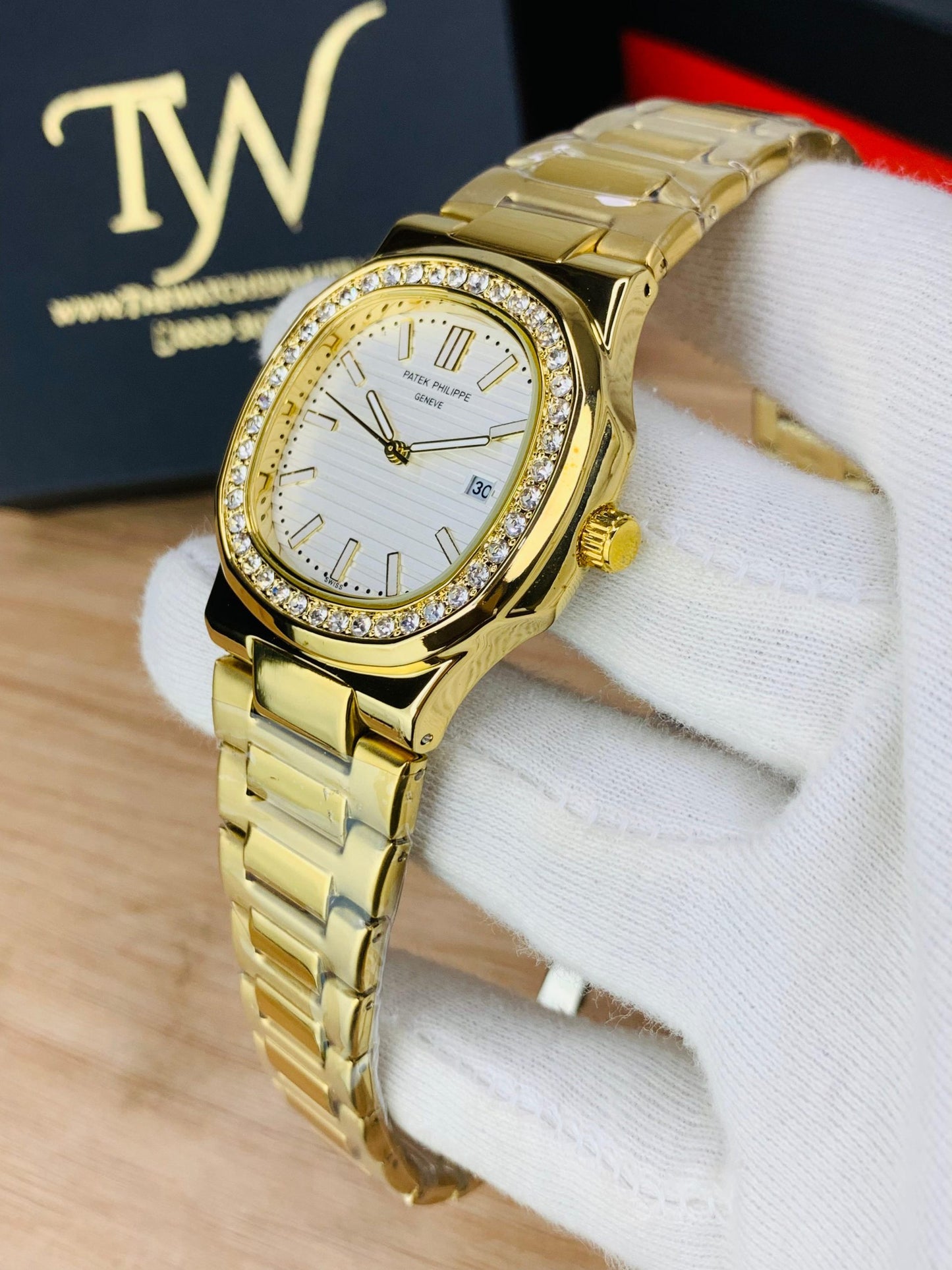 PP-Slim Case Stone Dial Golden With White