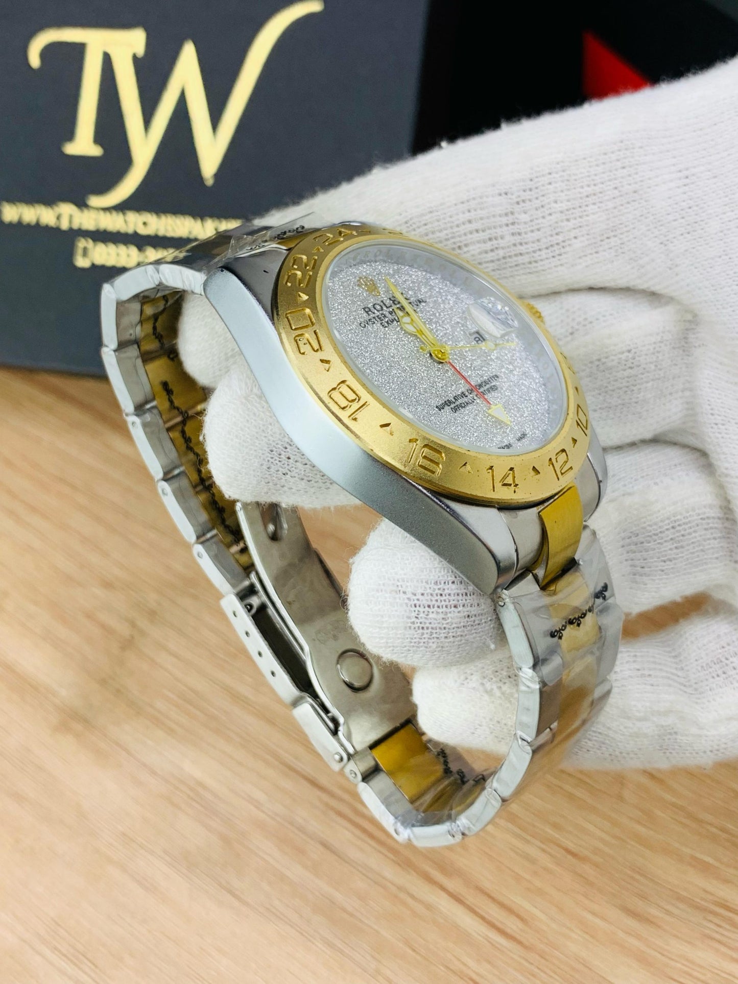 Two Tone Silver Dial