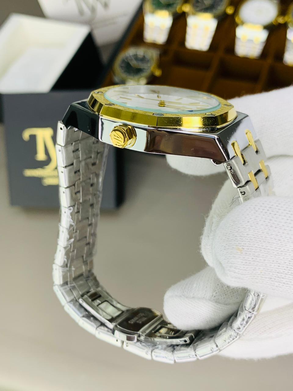 AP Two Tone White Dial !