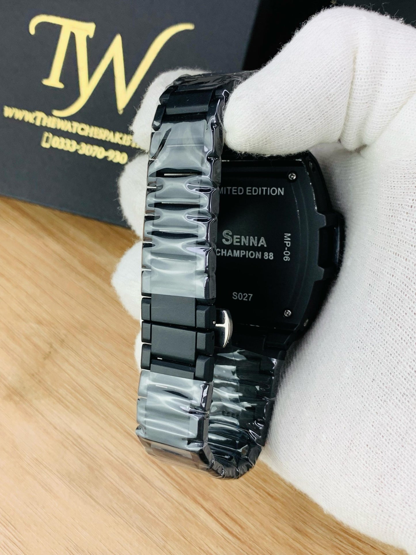 HB Square Full Black