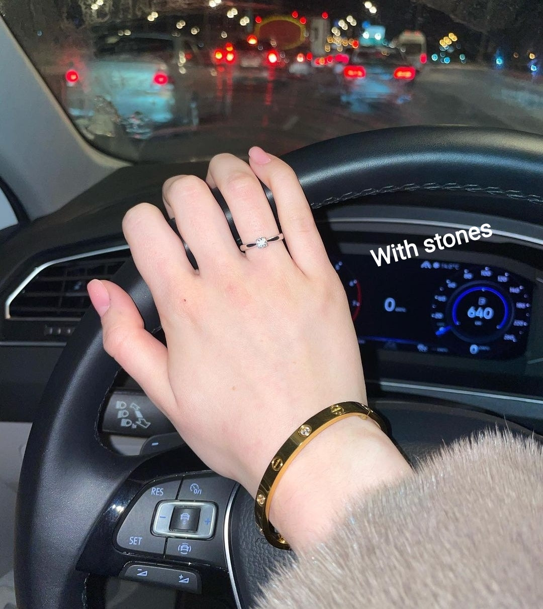 Love Bangle Golden