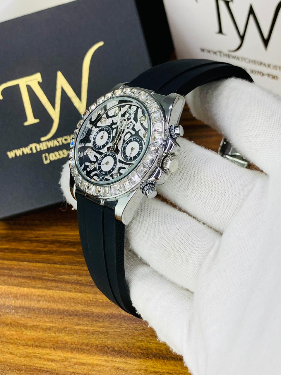 Silver Dial Black Strap Tiger Print Dial !