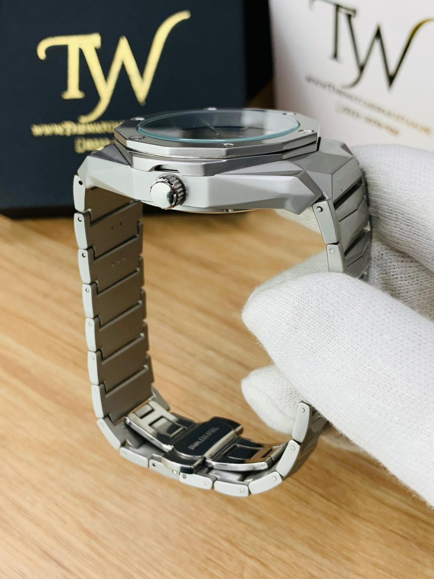 HB-Plain Dial Silver