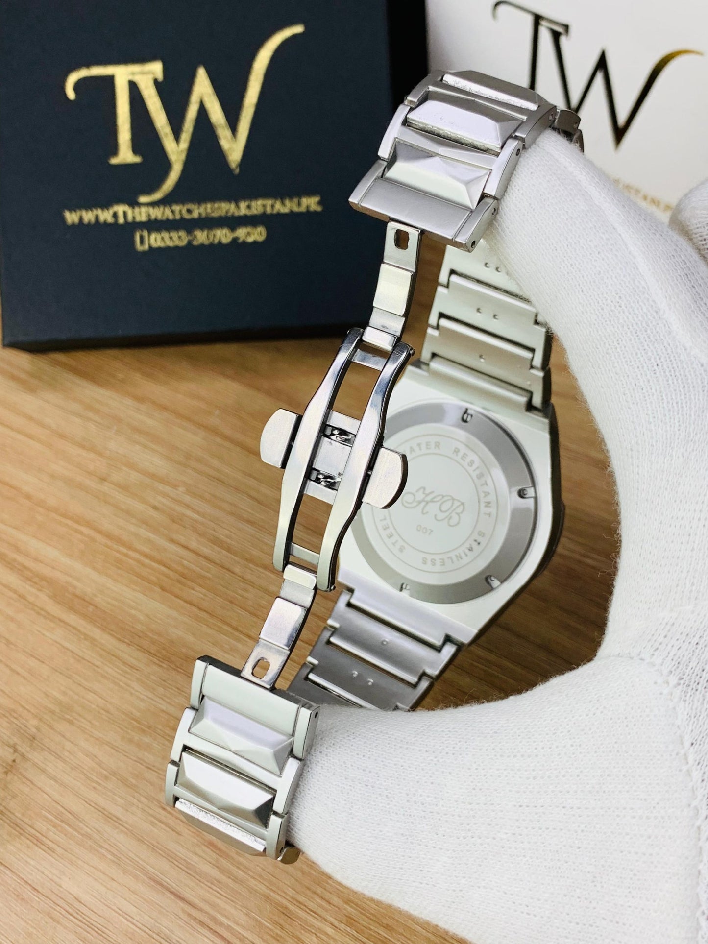 HB-Plain Dial Silver