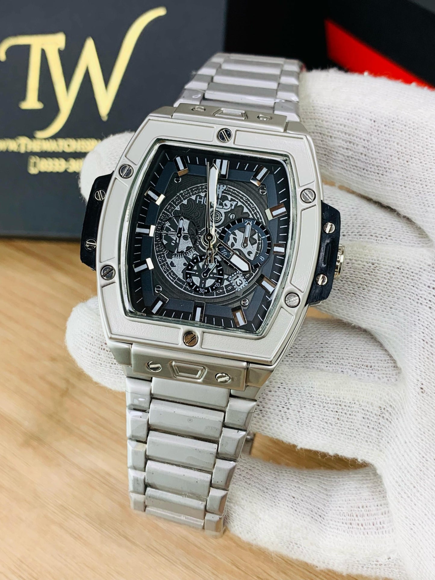 HB-Square Silver Black