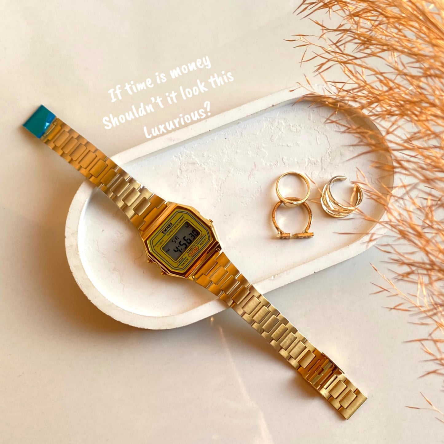 Vintage Vibes | Digital Golden Watch