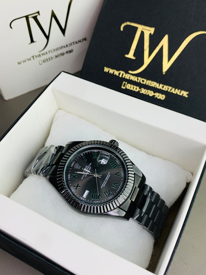 Roman Numeral Full Black